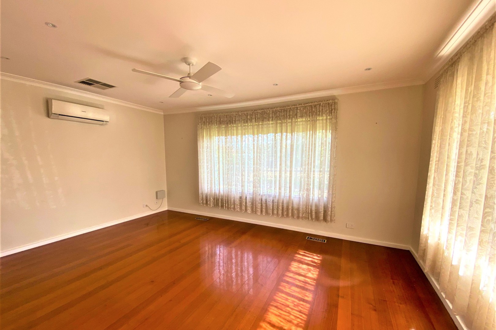 2 Emil Court, Melton, VIC 3337, Melton - Thumbnail 6