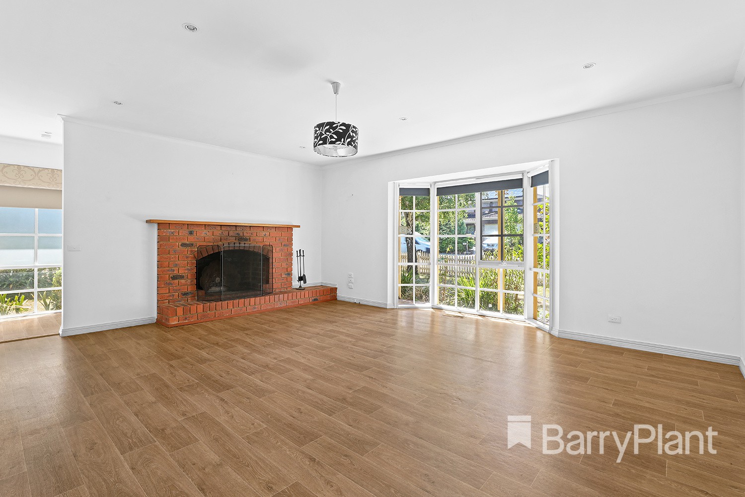 2 Emma Place, Dingley Village, VIC 3172, Dingley Village - Thumbnail 2