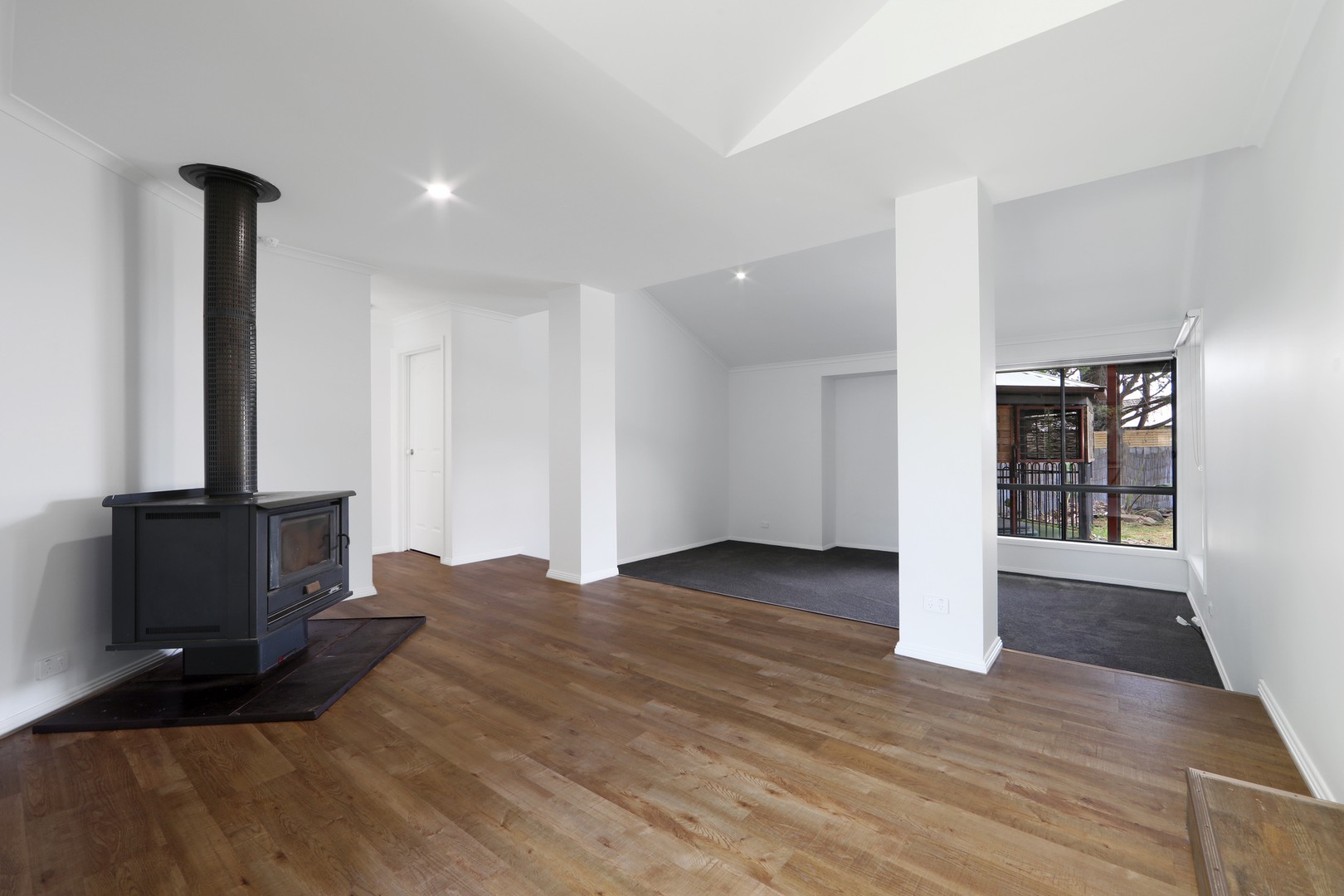 2 Emperor Place, Rowville, VIC 3178 - Thumbnail 1 - 10/12/2025