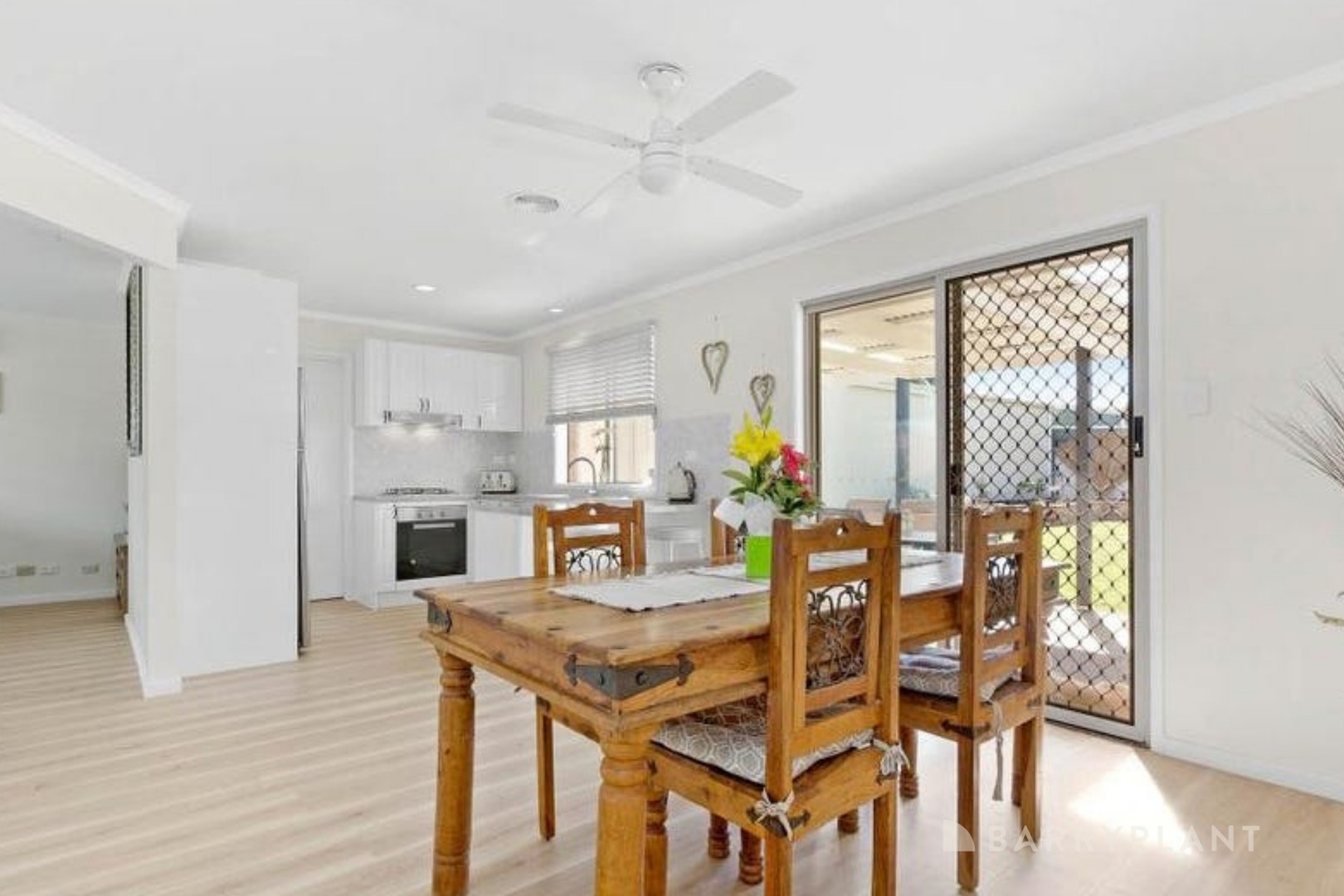 2 Englefield Court, Werribee, VIC 3030, Werribee - Thumbnail 3