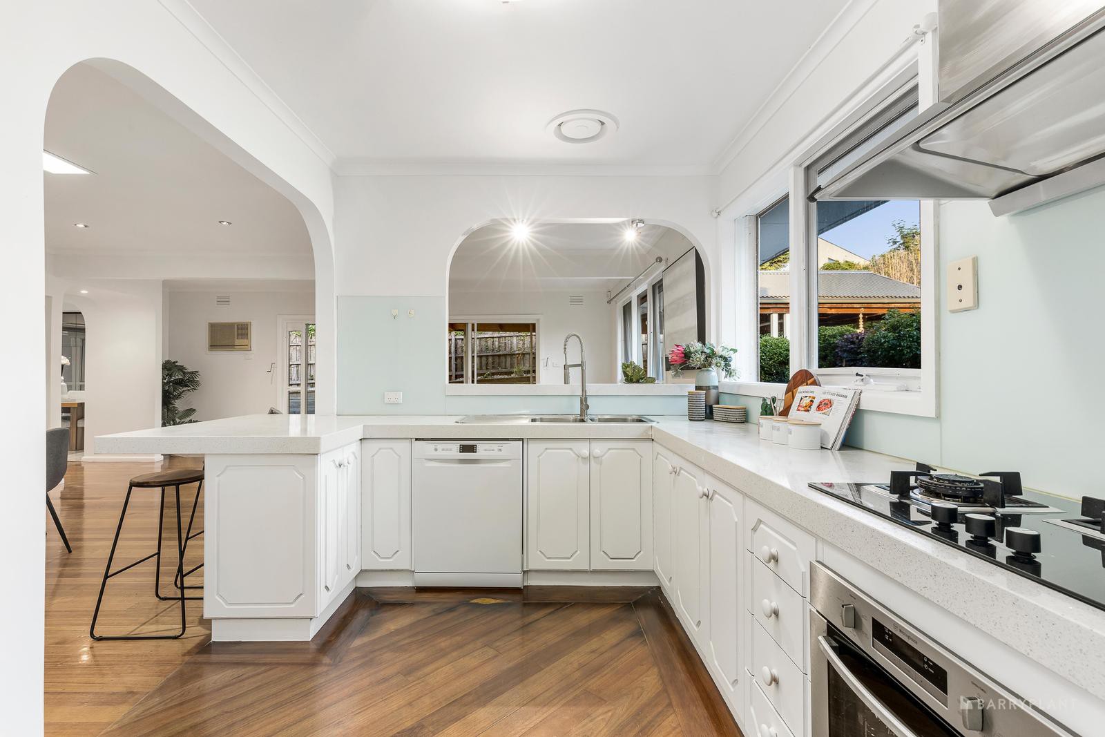 2 Erin Court, Doncaster, VIC 3108, Doncaster - Thumbnail 4