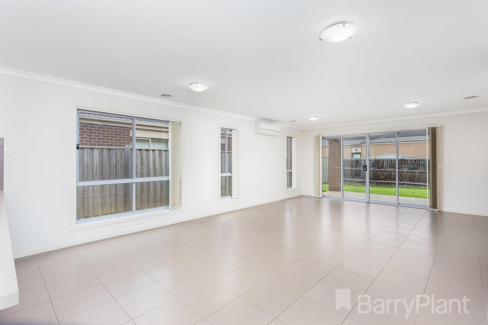 2 Ethan Road, Point Cook, VIC 3030, Point Cook - Thumbnail 5