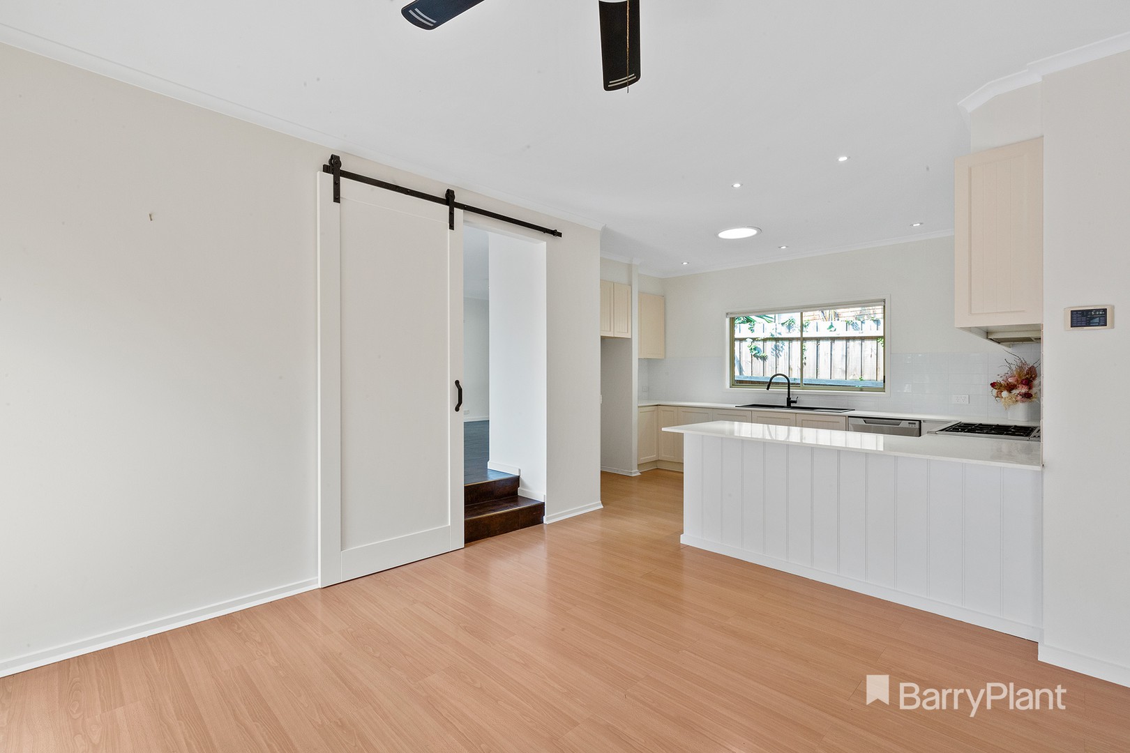 2 Exford Place, Berwick, VIC 3806, Berwick - Thumbnail 2