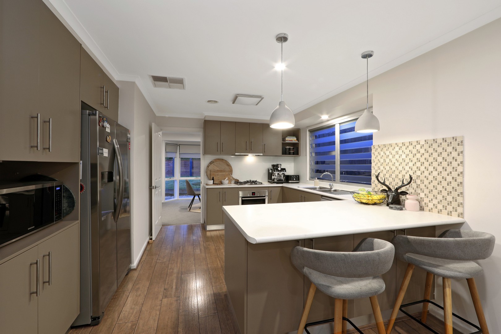 2 Farmillo Court, Lysterfield, VIC 3156, Lysterfield - Thumbnail 2