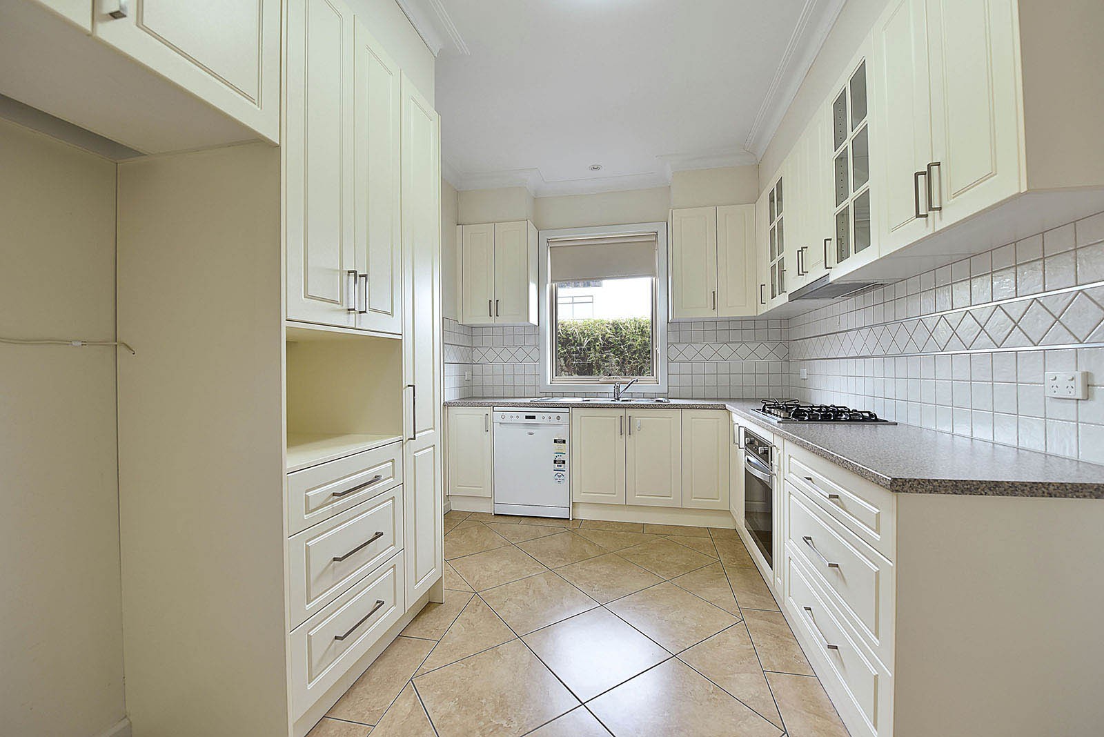 2 Fawkner Street, Aberfeldie, VIC 3040 - Thumbnail 2 - 27/03/2026