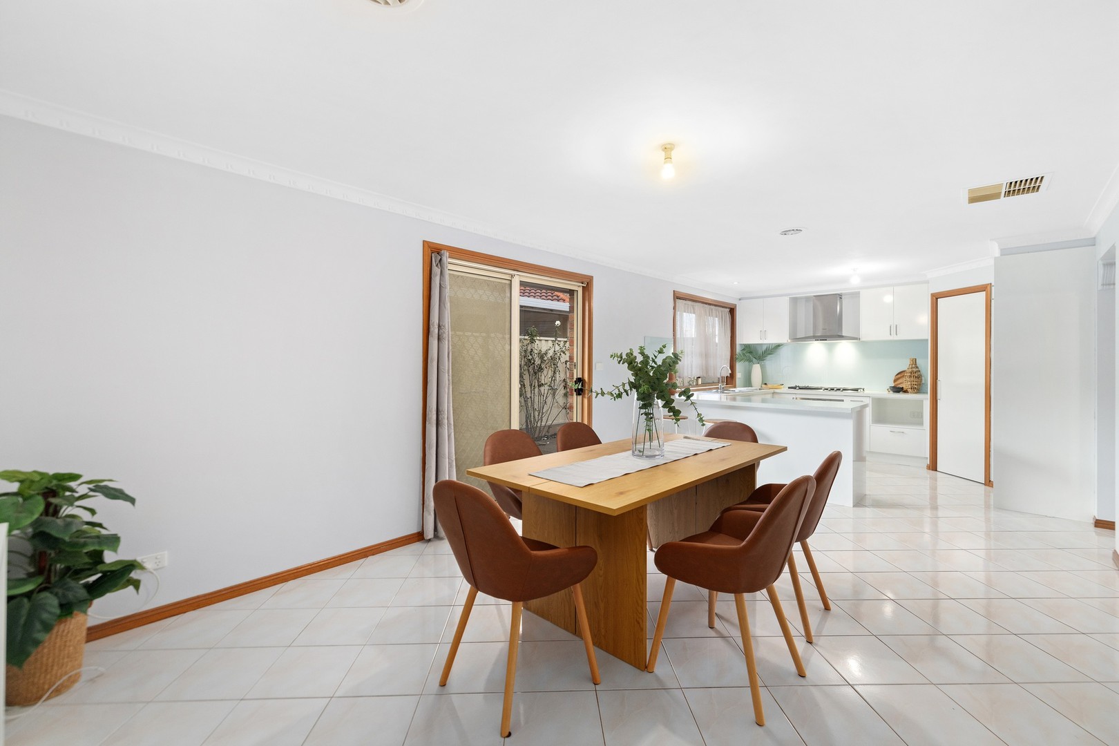 2 Fell Court, Altona Meadows, VIC 3028, Altona Meadows - Thumbnail 8