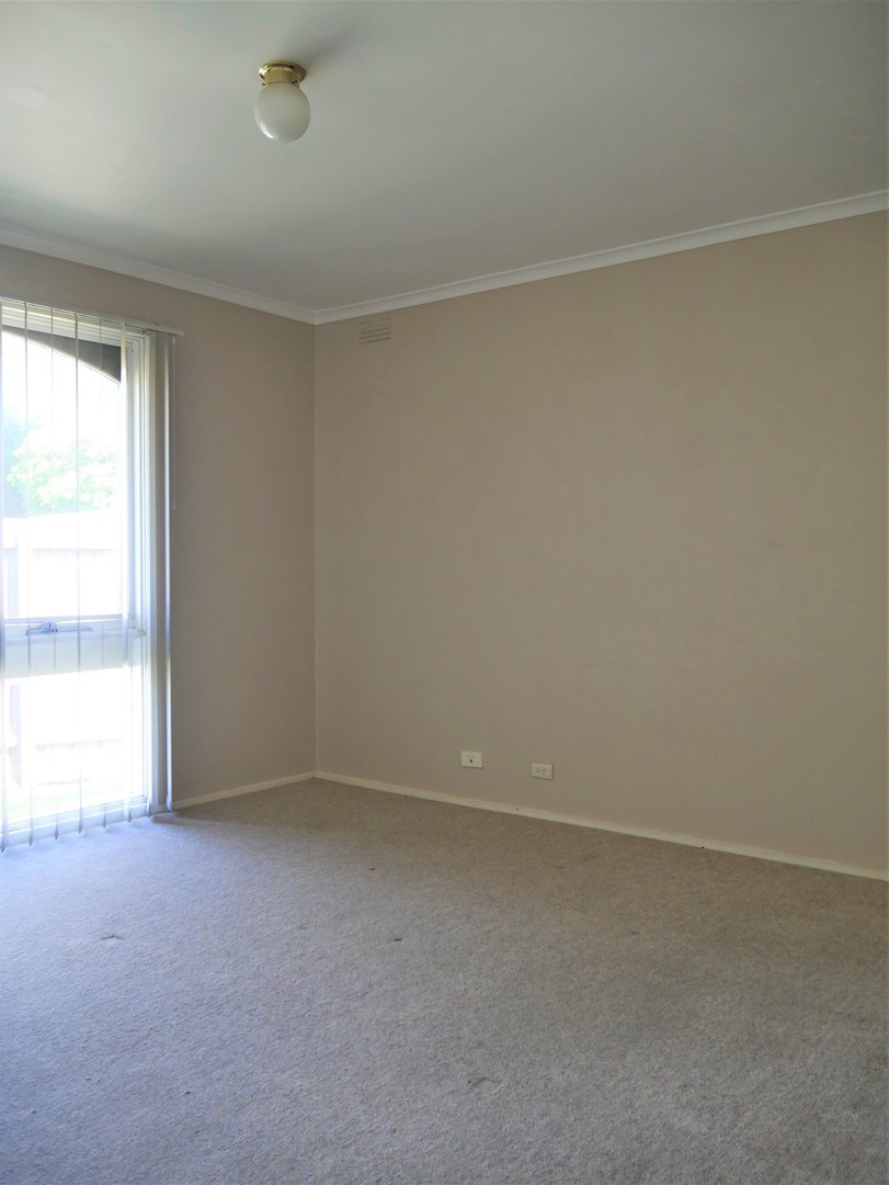 2 Fernberg Place, Melton West, VIC 3337, Melton West - Thumbnail 7