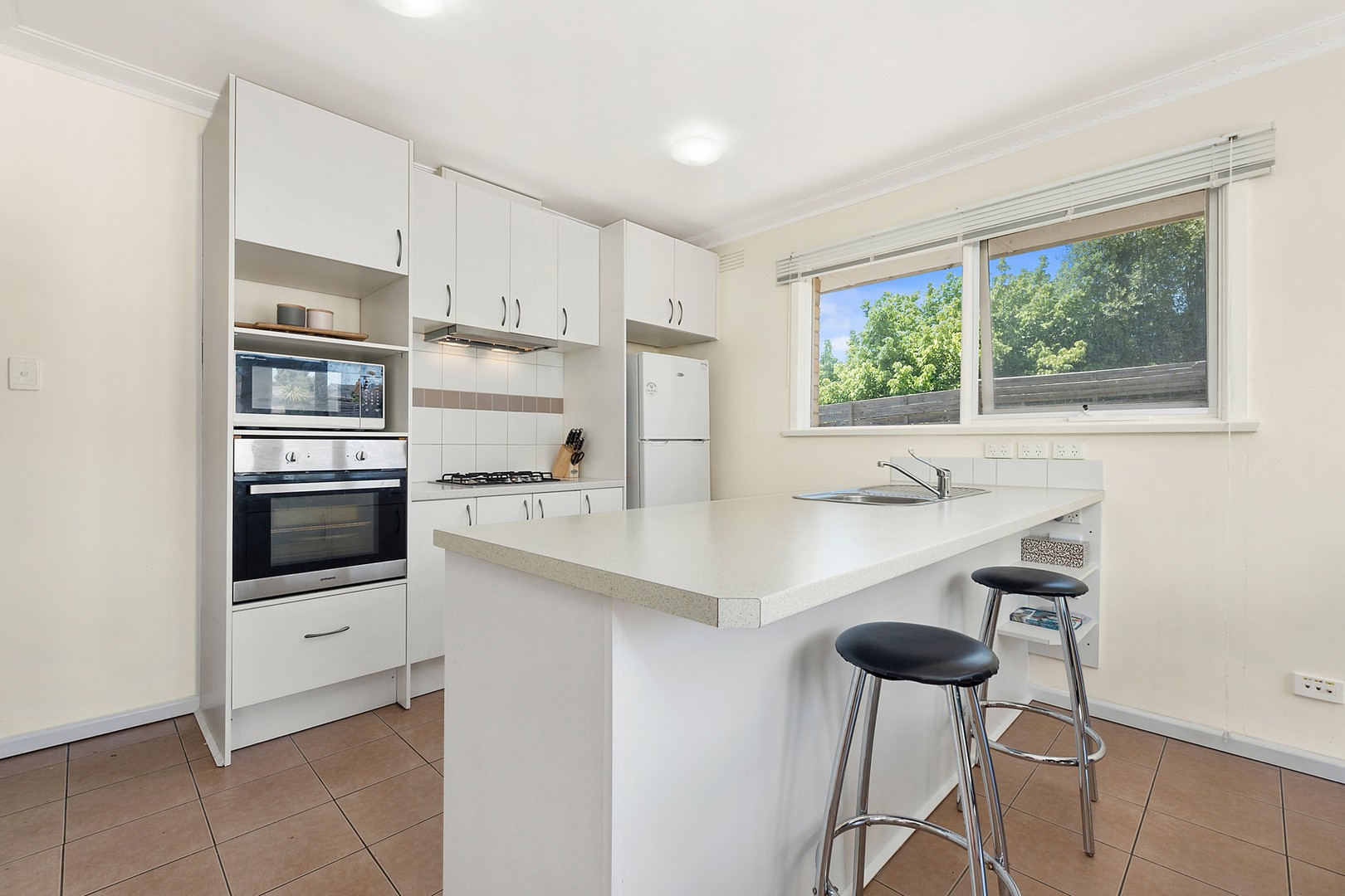 2 Figtree Grove, Bayswater, VIC 3153, Bayswater - Thumbnail 5