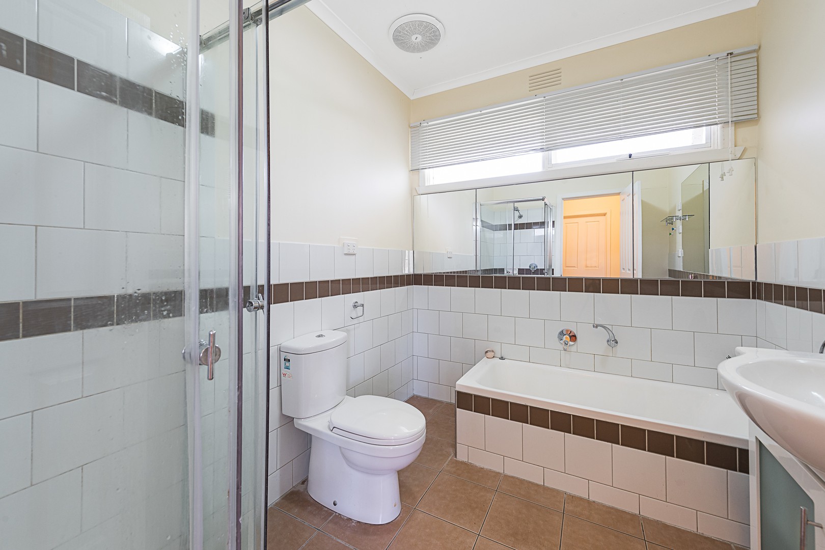 2 Figtree Grove, Bayswater, VIC 3153, Bayswater - Thumbnail 6