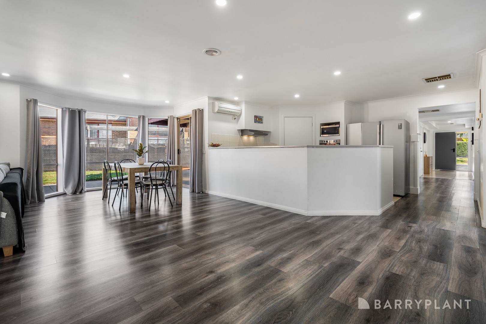 2 Finton Court, Pakenham, VIC 3810 - Thumbnail 2 - 27/01/2026