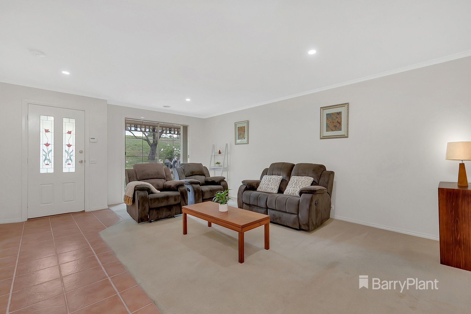 2 Flying Fox Terrace, South Morang, VIC 3752, South Morang - Thumbnail 2