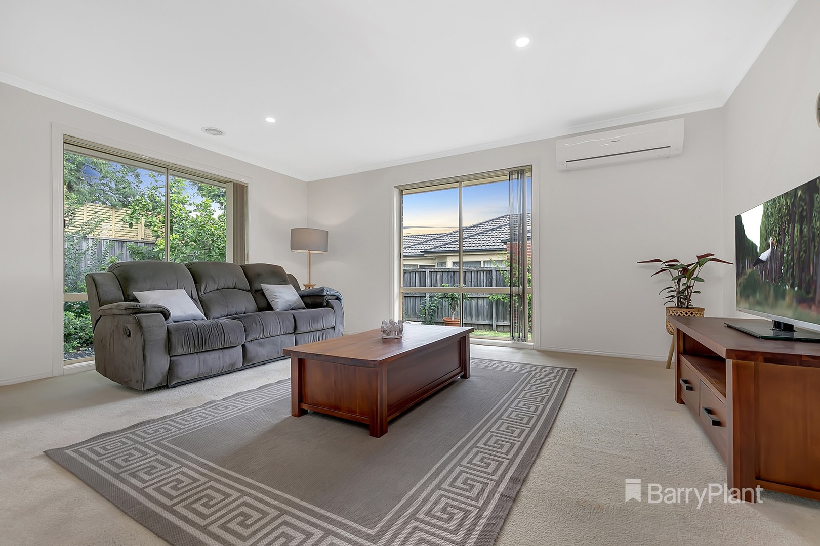 2 Flying Fox Terrace, South Morang, VIC 3752, South Morang - Thumbnail 6