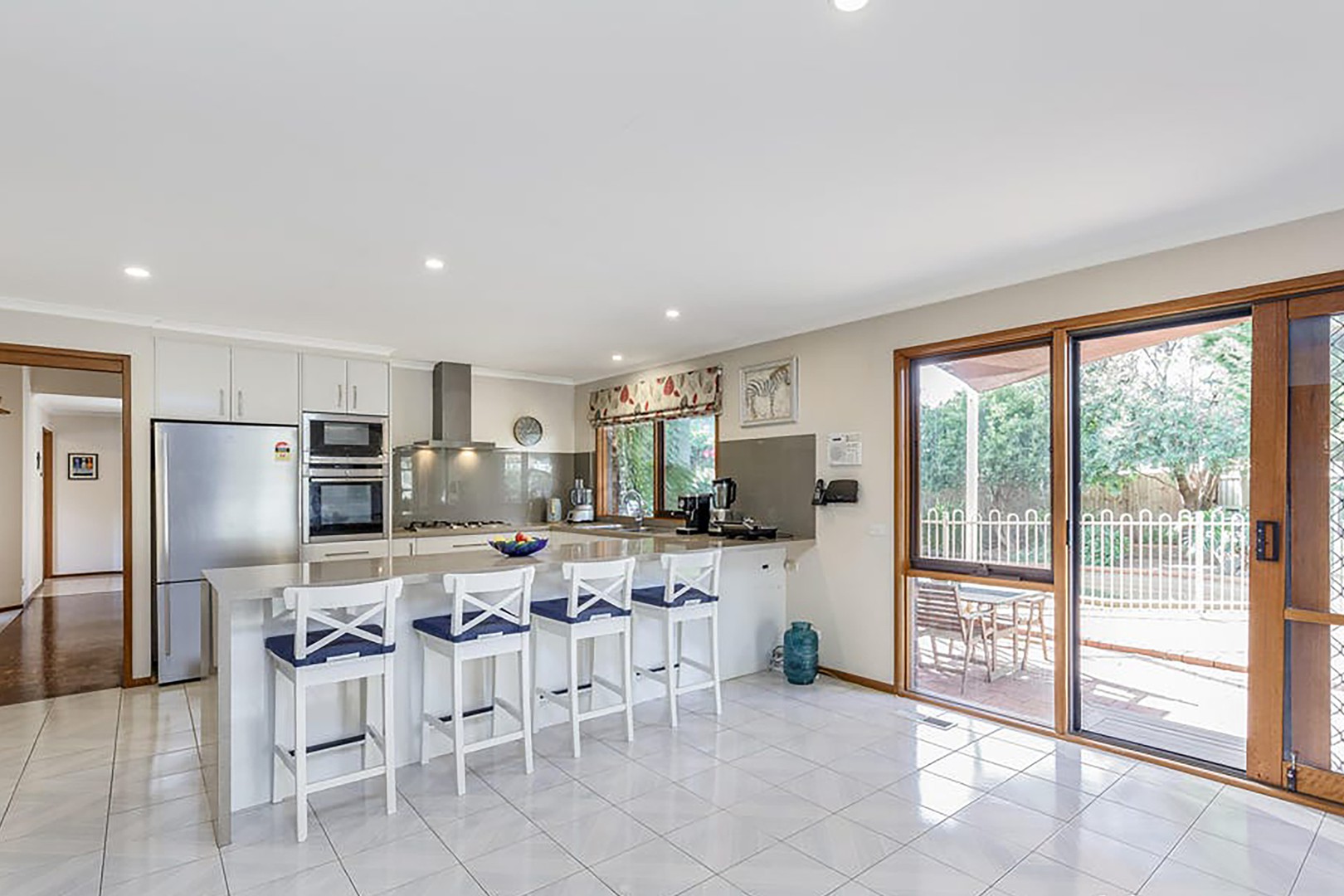 2 Forsyth Place, Rowville, VIC 3178 - Thumbnail 2 - 28/06/2024