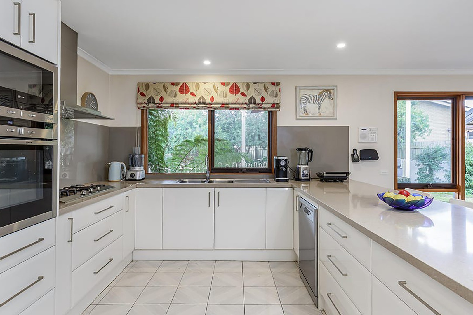 2 Forsyth Place, Rowville, VIC 3178, Rowville - Thumbnail 4