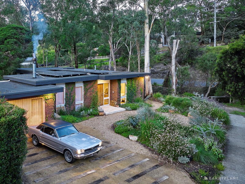 2 Fossickers Way, Warrandyte, VIC 3113 - Image - 29/10/2025