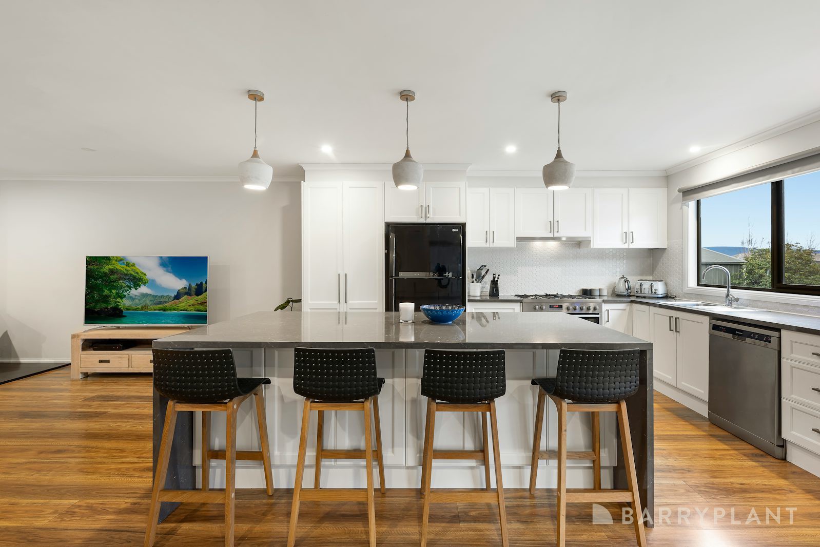 2 Frances Avenue, Yarra Glen, VIC 3775, Yarra Glen - Thumbnail 2