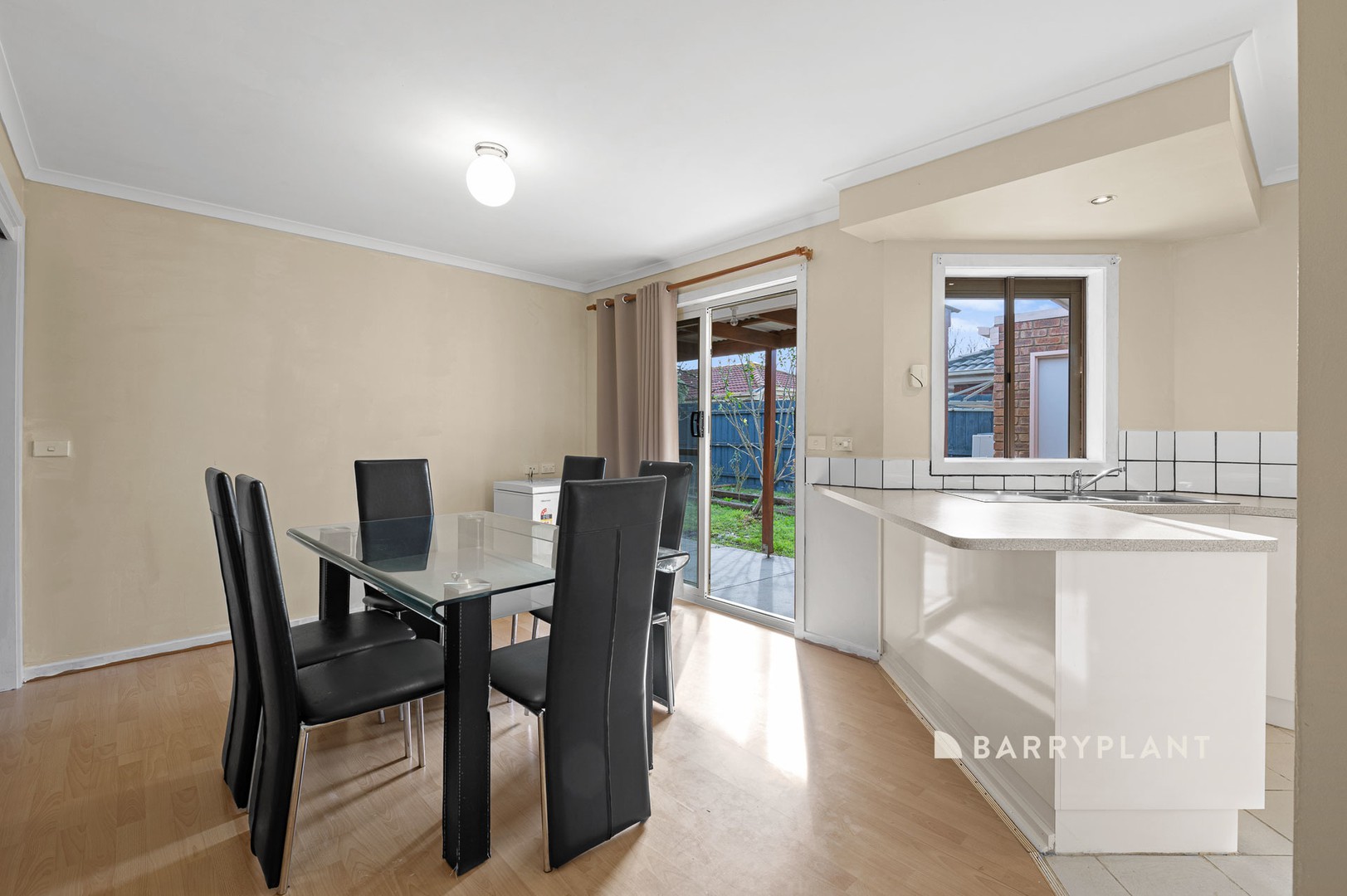 2 Francine Court, Narre Warren, VIC 3805, Narre Warren - Thumbnail 3
