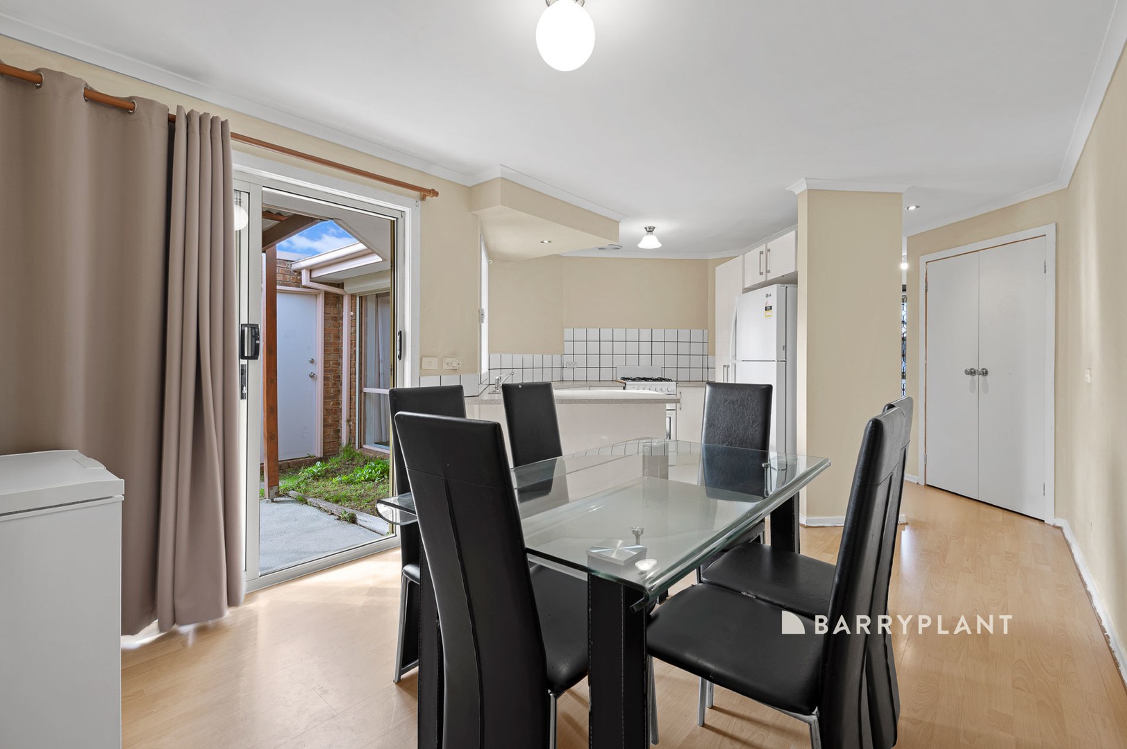 2 Francine Court, Narre Warren, VIC 3805, Narre Warren - Thumbnail 4
