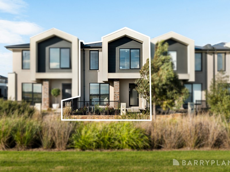 2 Gaolao Walk, Clyde North, VIC 3978 - Image - 18/06/2026