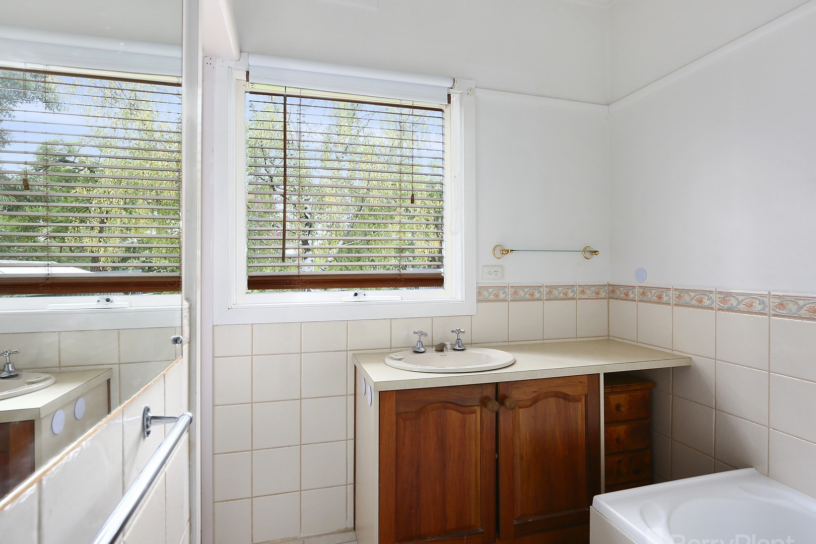 2 Glen Cairn Avenue, Ringwood, VIC 3134, Ringwood - Thumbnail 5