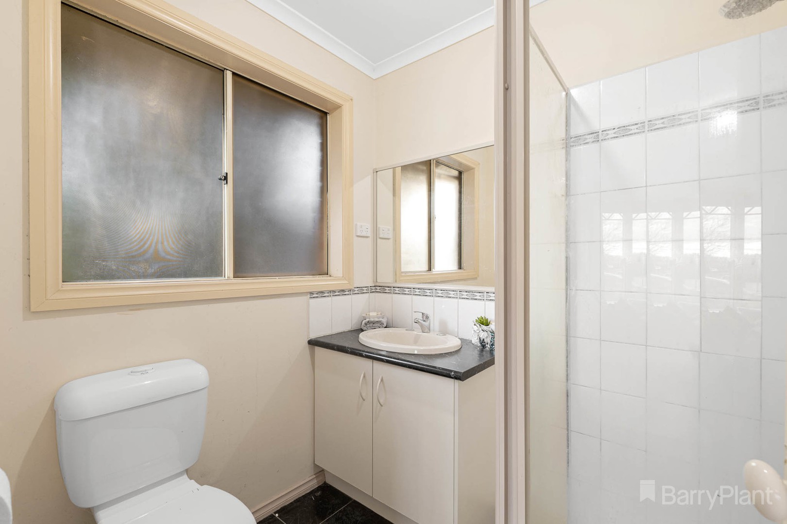 2 Glenn Erin Way, Berwick, VIC 3806, Berwick - Thumbnail 3