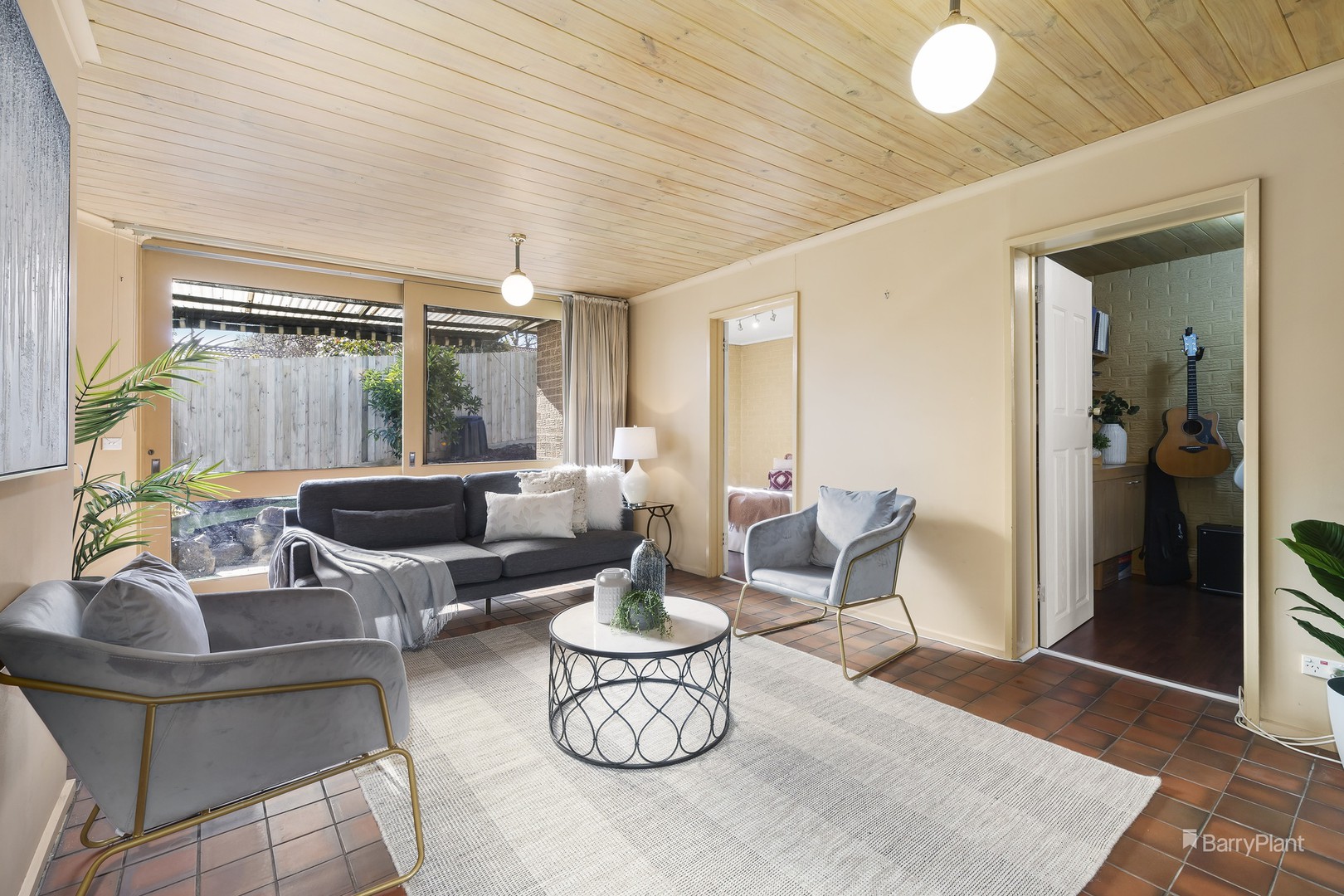 2 Gordon CourtViewbank, VIC 3084, Viewbank - Thumbnail 2