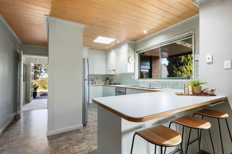 2 Gordon CourtViewbank, VIC 3084  - Leased, Viewbank - Thumbnail 2