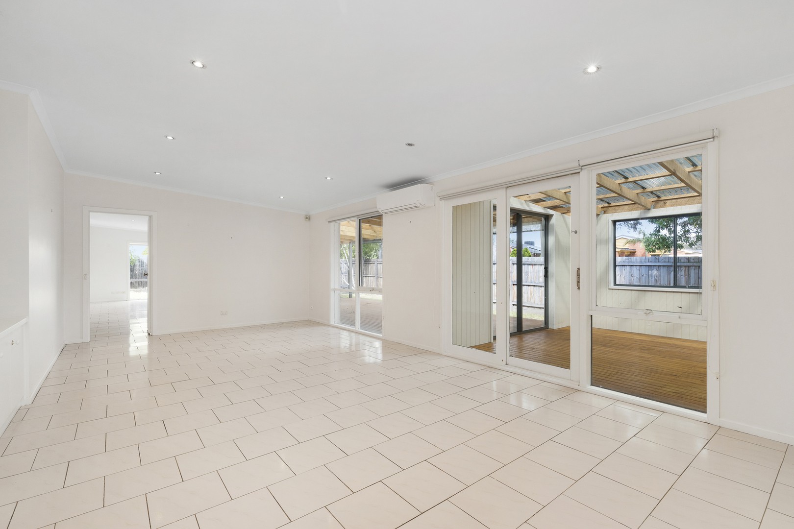 2 Goulburn Drive, Rowville, VIC 3178 - Thumbnail 2 - 12/12/2025