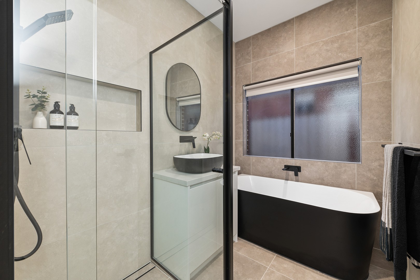 2 Grenadier Grove, Hillside, VIC 3037, Hillside - Thumbnail 2