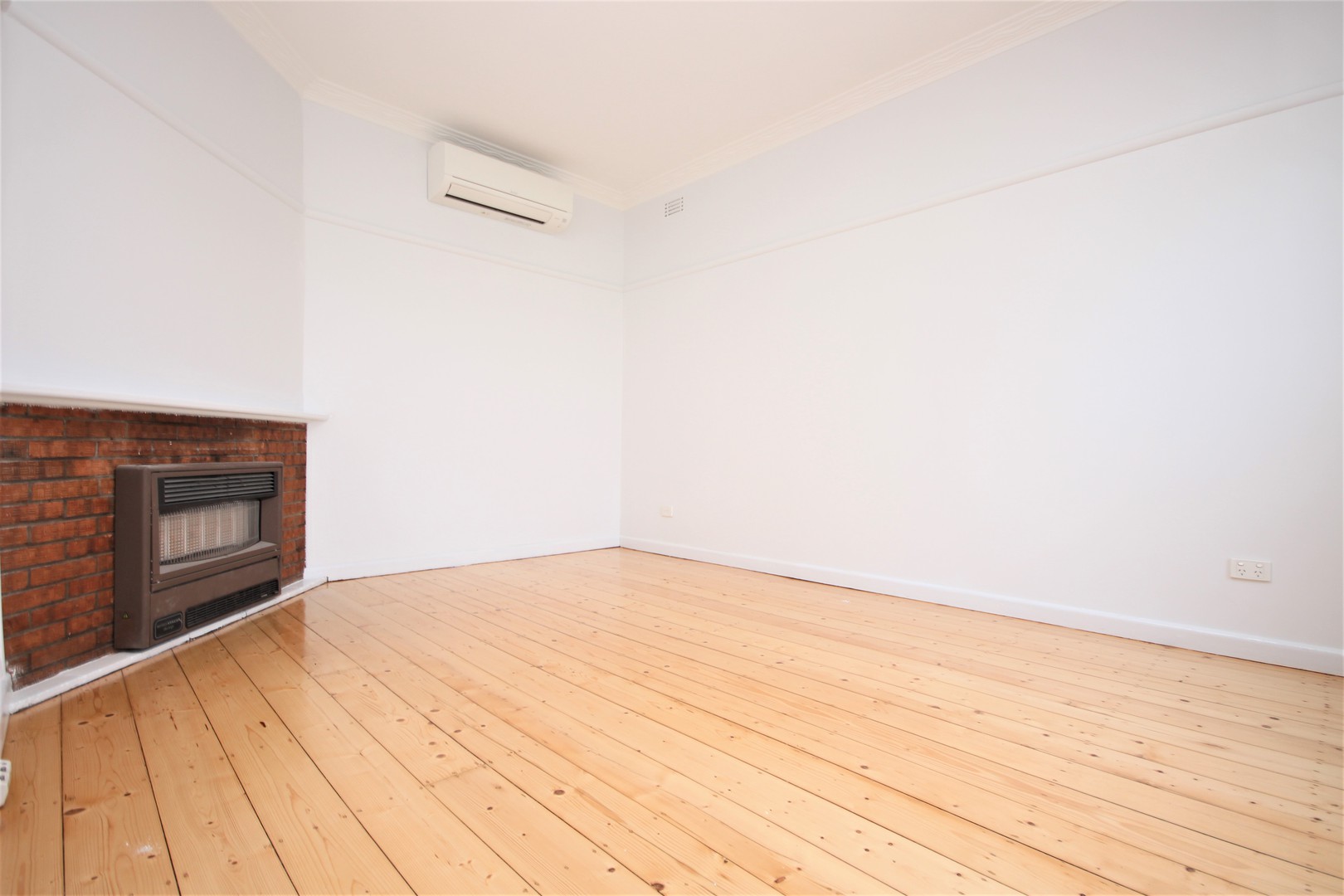 2 Griffen Street, Hamlyn Heights, VIC 3215, Hamlyn Heights - Thumbnail 2