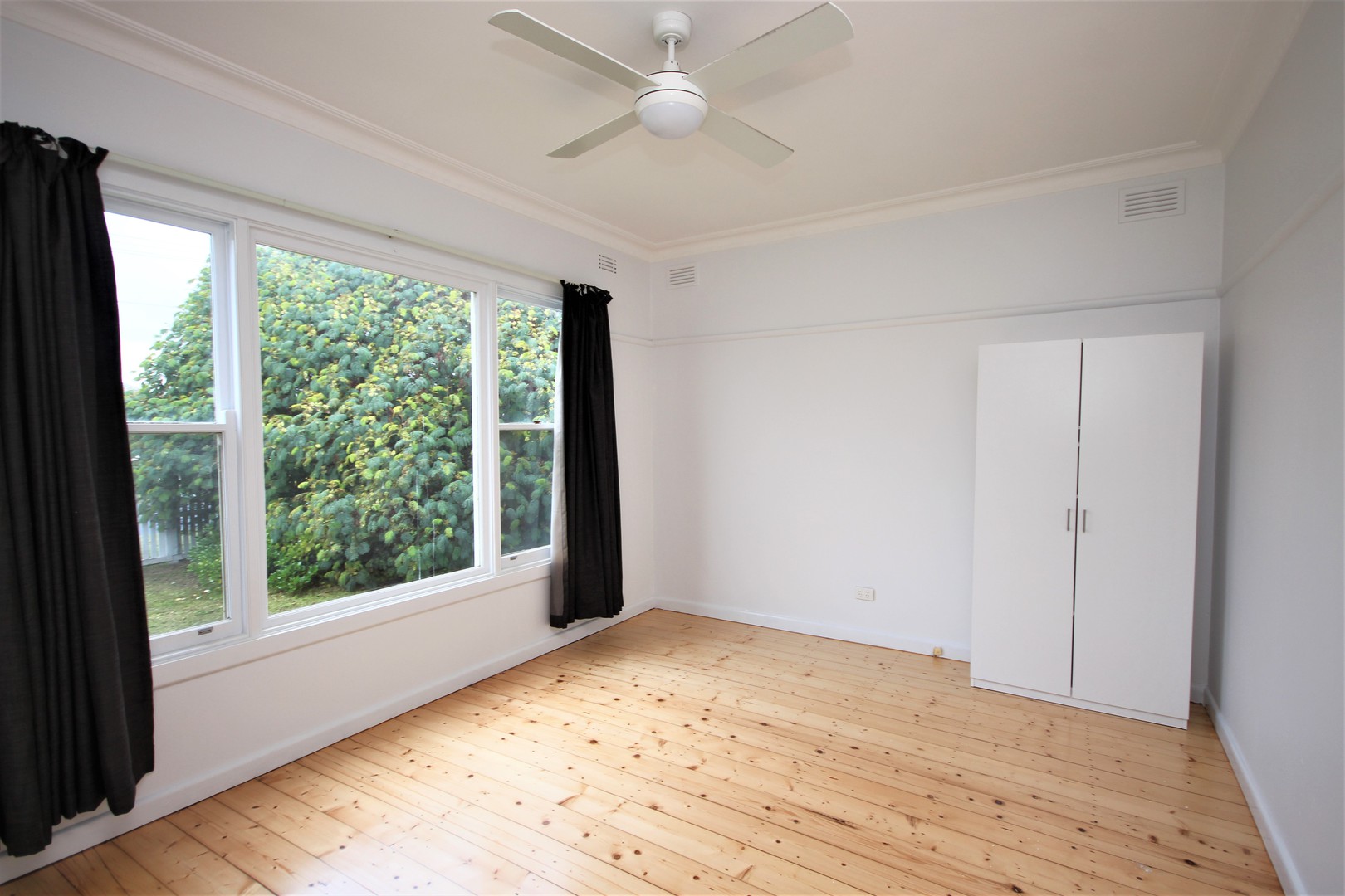 2 Griffen Street, Hamlyn Heights, VIC 3215, Hamlyn Heights - Thumbnail 4