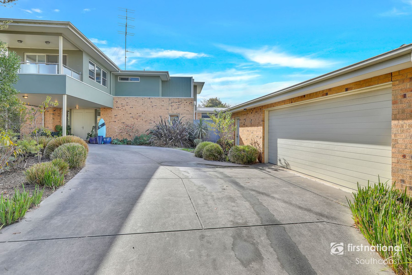 2 Halford Street, Inverloch, VIC 3996 - Thumbnail 2 - 05/08/2025