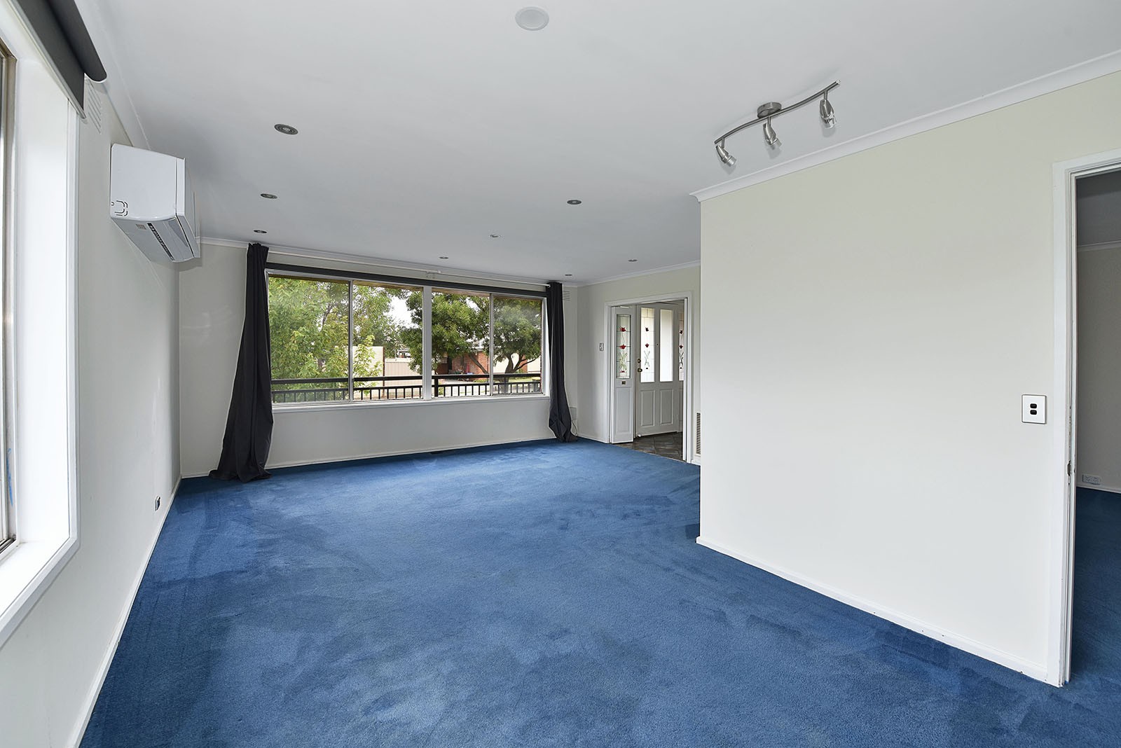 2 Hall Road, Gladstone Park, VIC 3043, Gladstone Park - Thumbnail 3