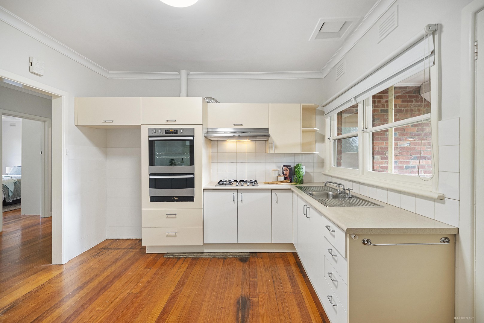 1/2 Halls Parade, Mitcham, VIC 3132, Mitcham - Thumbnail 5