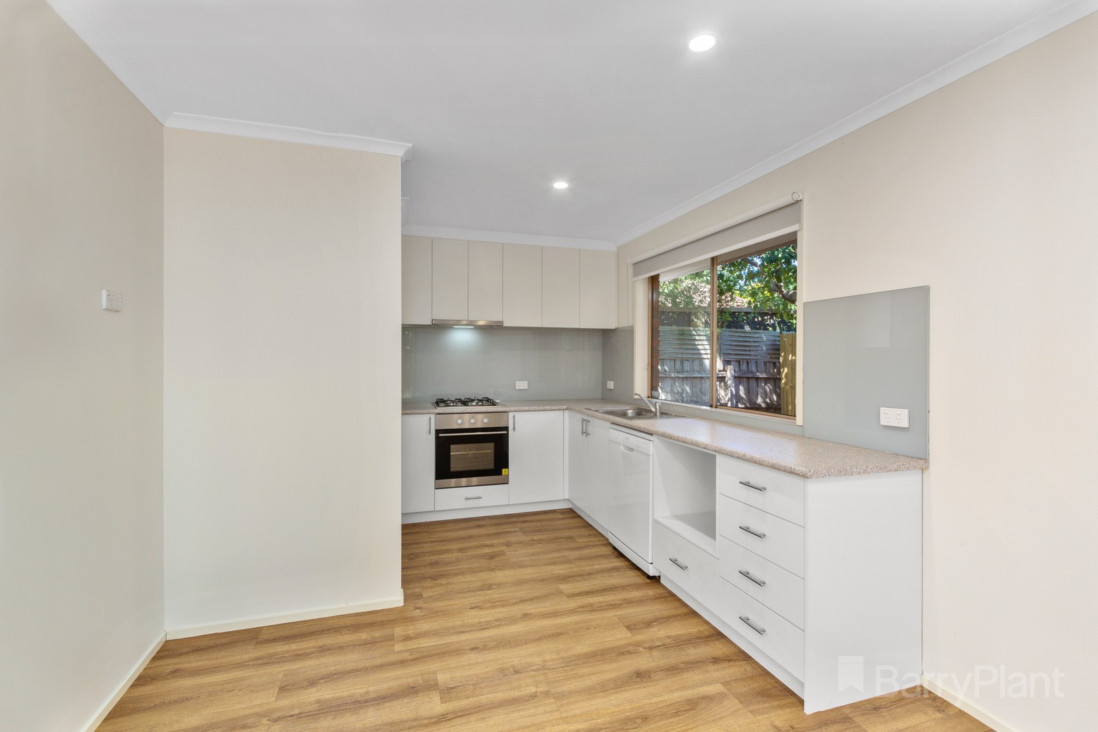 2 Handasyde Avenue, Kilsyth South, VIC 3137, Kilsyth South - Thumbnail 2