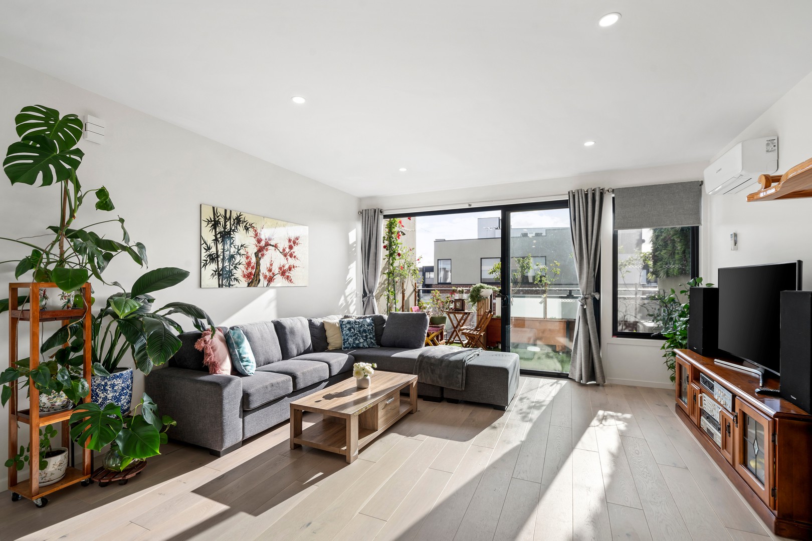 2 Hangar Walk, Braybrook, VIC 3019, Braybrook - Thumbnail 2