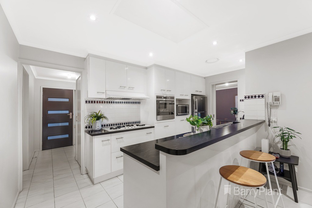 2 Hartington Drive, Wantirna, VIC 3152, Wantirna - Thumbnail 5