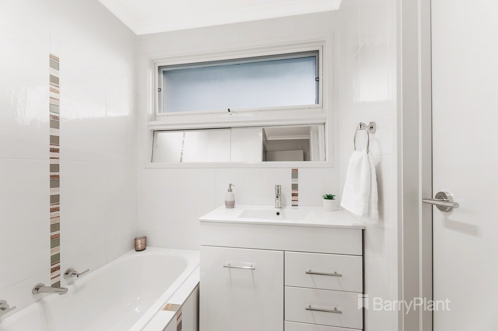 2 Hartington Drive, Wantirna, VIC 3152, Wantirna - Thumbnail 7