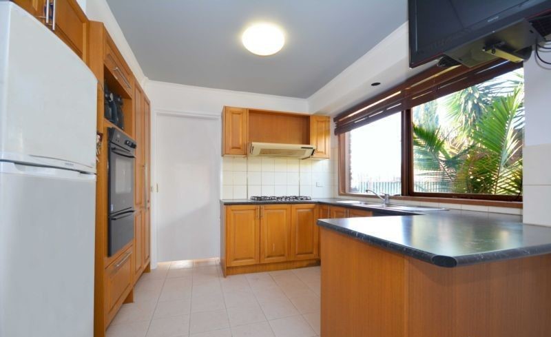2 Hartland Court, Craigieburn, VIC 3064, Craigieburn - Thumbnail 3