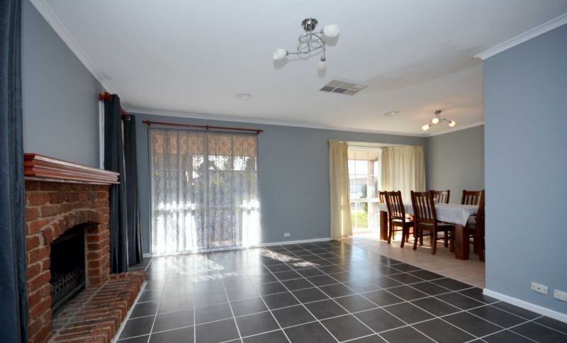 2 Hartland Court, Craigieburn, VIC 3064, Craigieburn - Thumbnail 6