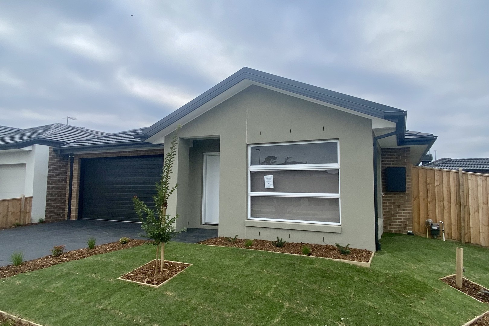 2 Hartney Avenue, Pakenham, VIC 3810, Pakenham - Thumbnail 2