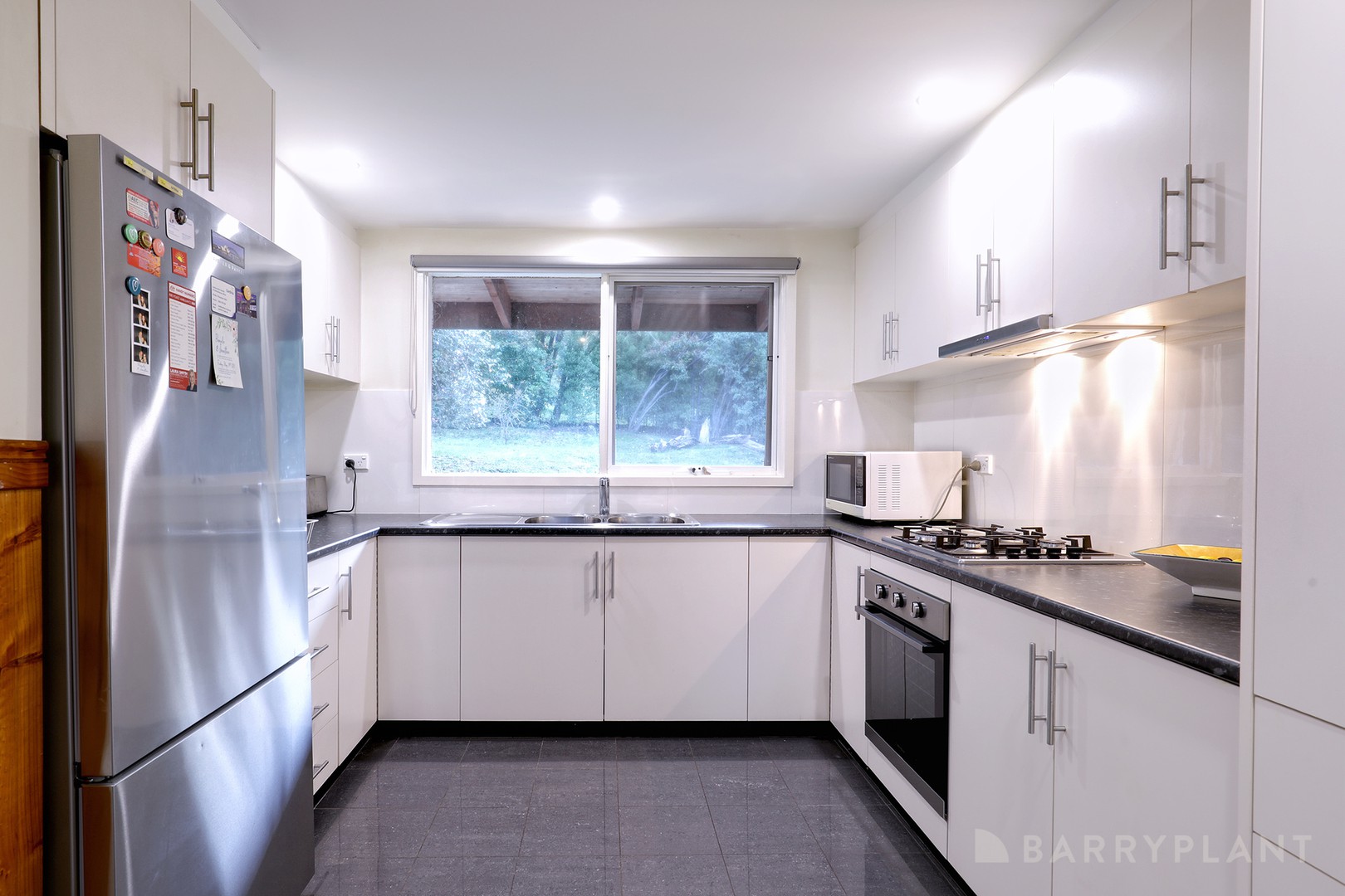2 Hazel Street, Cockatoo, VIC 3781, Cockatoo - Thumbnail 3