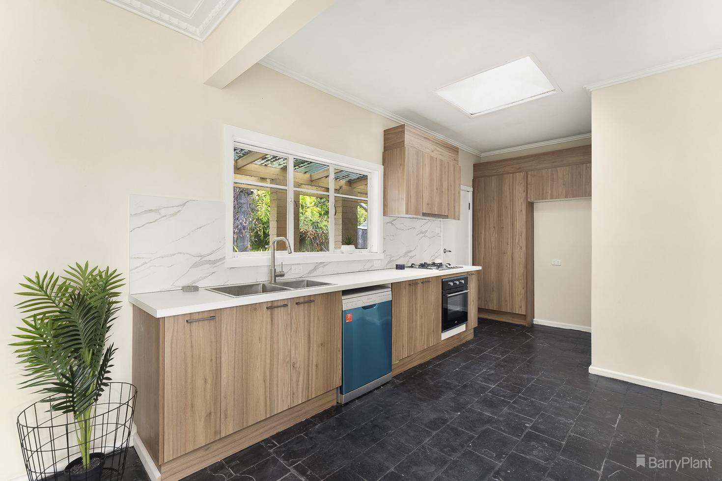2 Helene Street, Bulleen, VIC 3105, Bulleen - Thumbnail 4