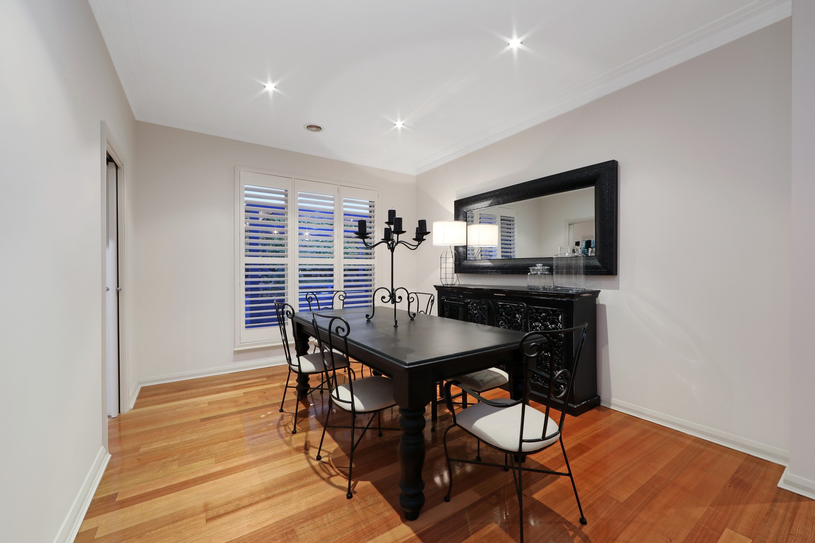 2 Helmsley Avenue, Lysterfield, VIC 3156, Lysterfield - Thumbnail 7