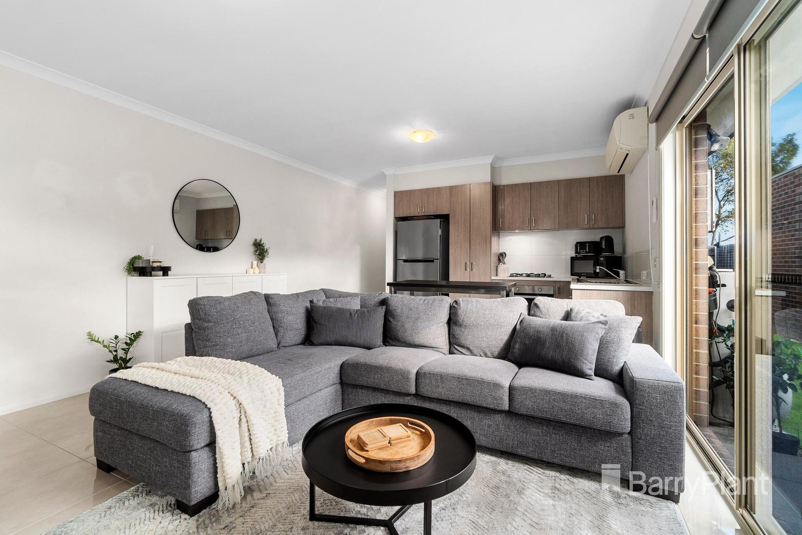2 Hermione Terrace, Epping, VIC 3076, Epping - Thumbnail 2