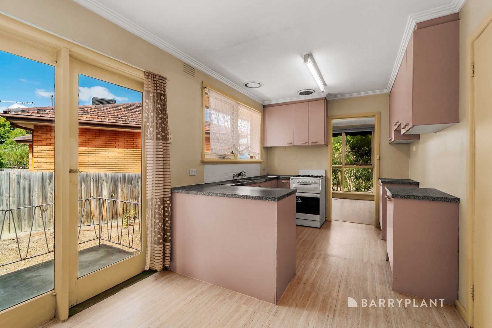 2 Hislop Street, Doncaster East, VIC 3109, Doncaster East - Thumbnail 2