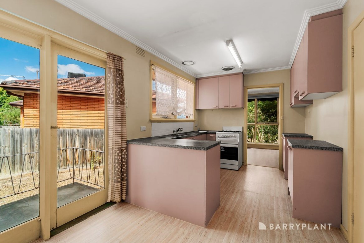 2 Hislop Street, Doncaster East, VIC 3109 - Thumbnail 2 - 24/04/2025