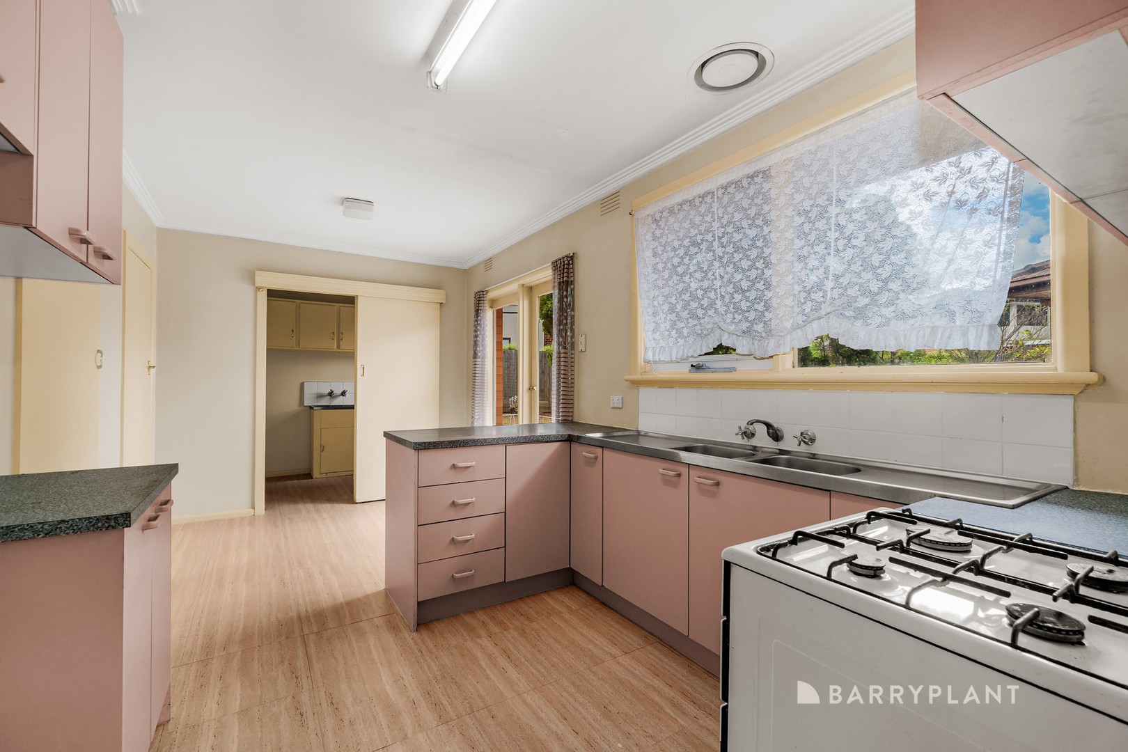 2 Hislop Street, Doncaster East, VIC 3109, Doncaster East - Thumbnail 4