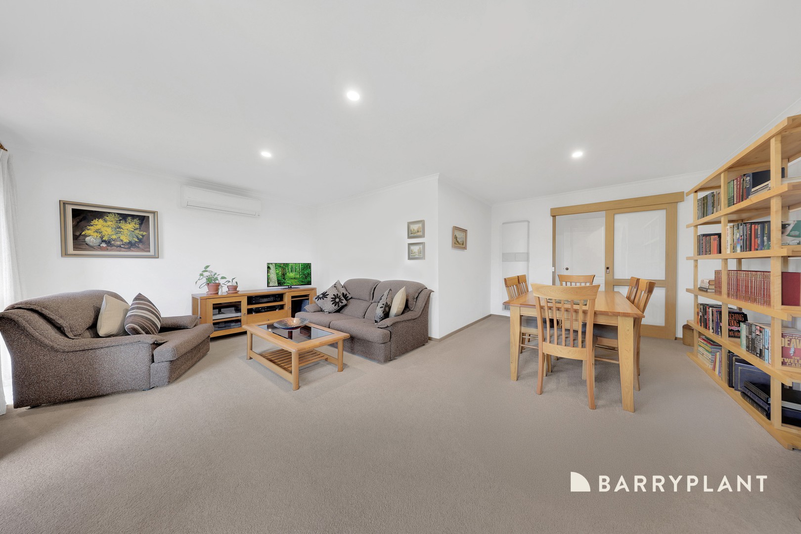2 Hoddle Court, Mill Park, VIC 3082, Mill Park - Thumbnail 3