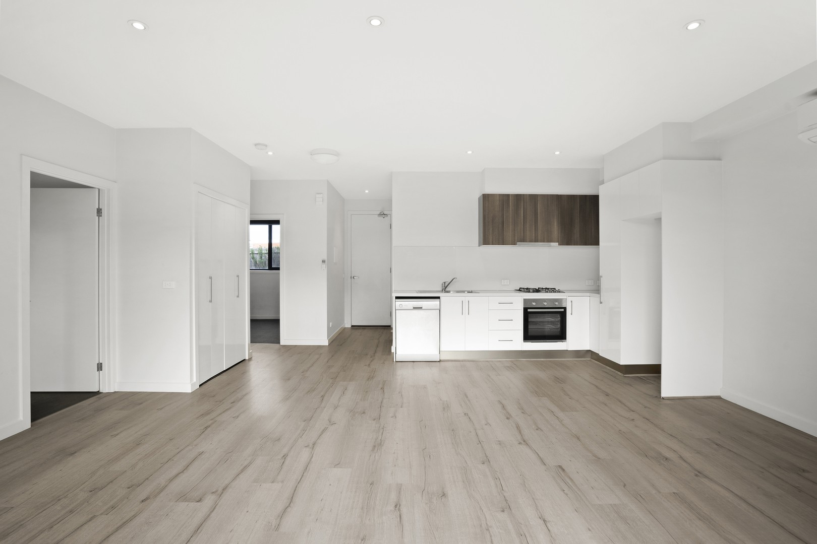 2 Holly Place, Lilydale, VIC 3140, Lilydale - Thumbnail 4